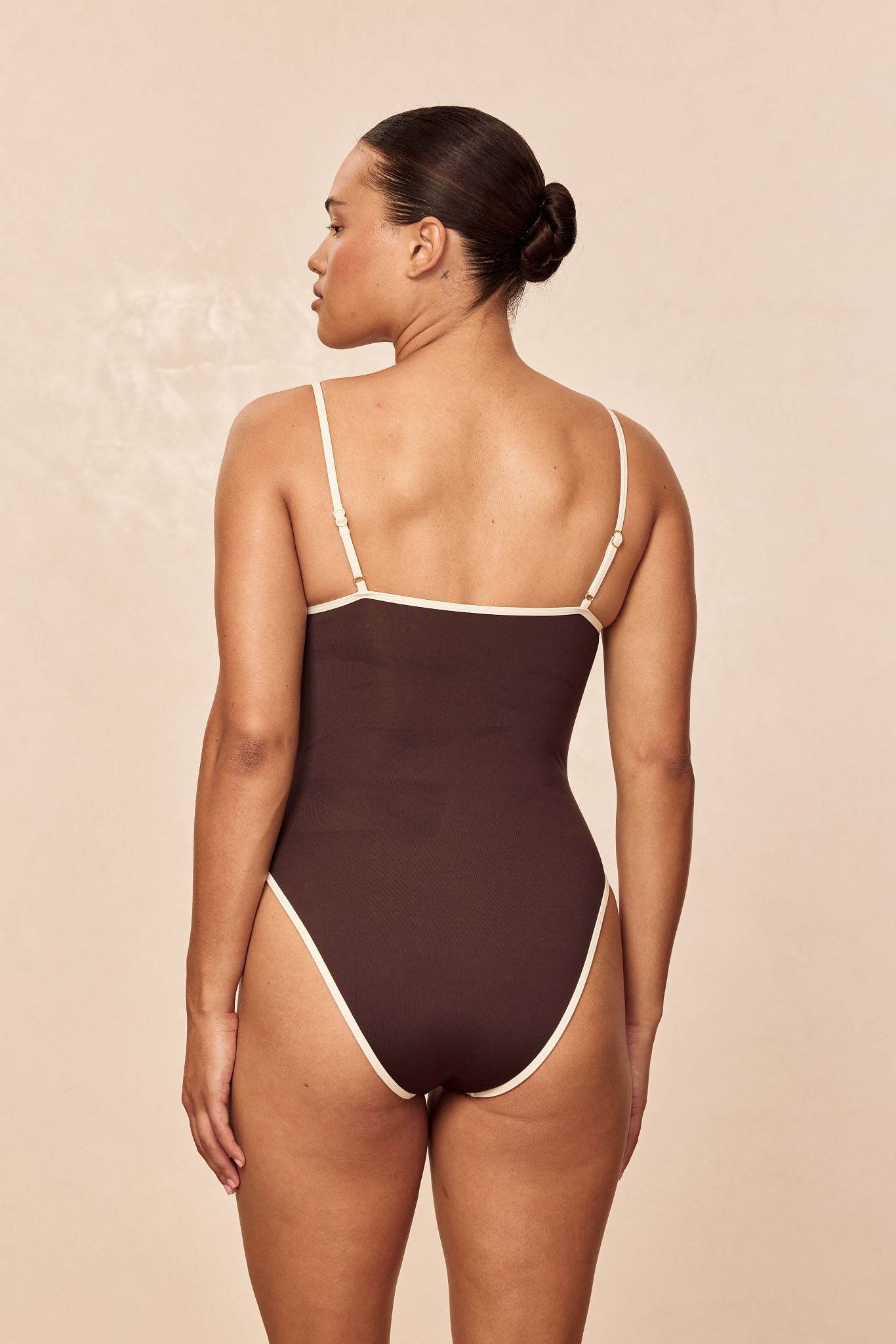 Ravello One Piece - Espresso/Ivory - Image 4
