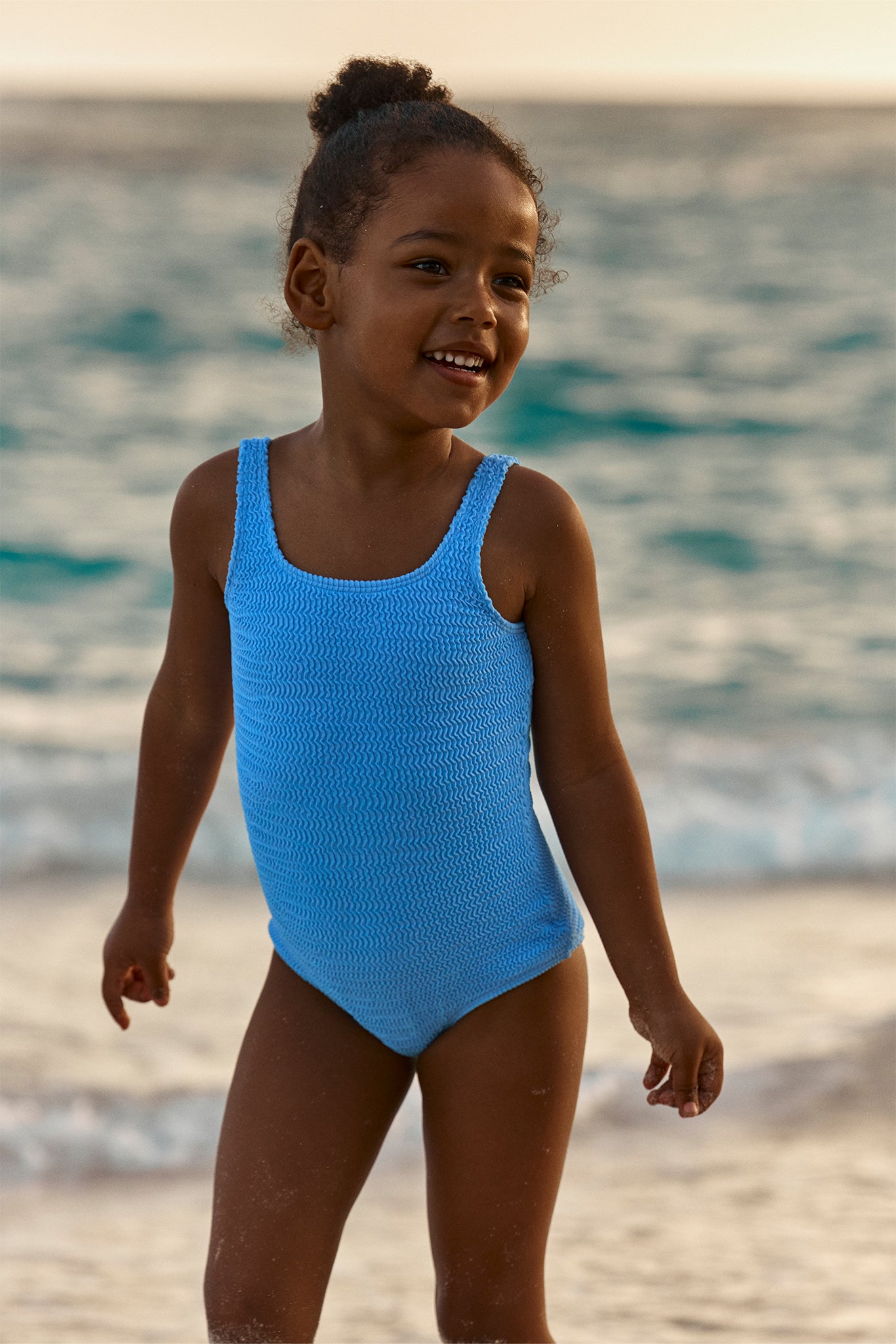 Alternative view of Azure Crinkle / 12M